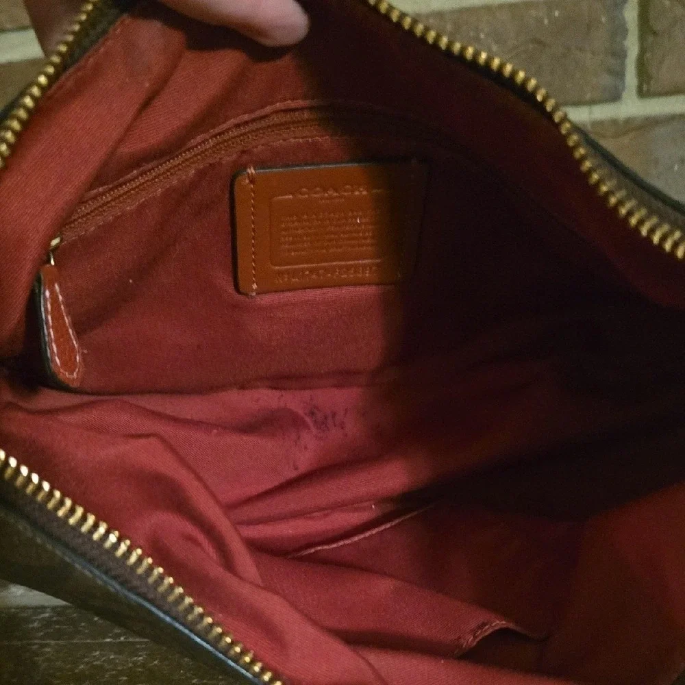 COACH EAST/WEST HARLEY HOBO IN COLORBLOCK SIGNATURE CANVAS